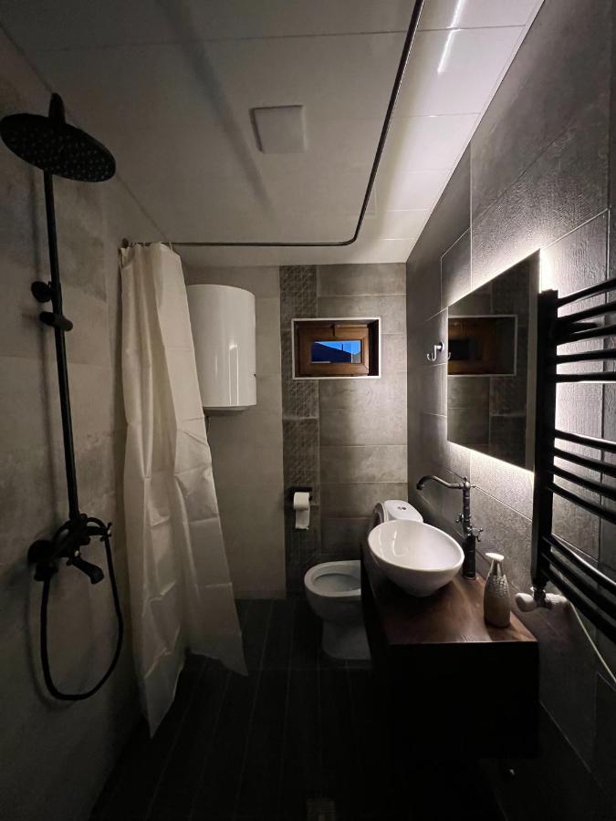 Hotel Eden Местия Экстерьер фото