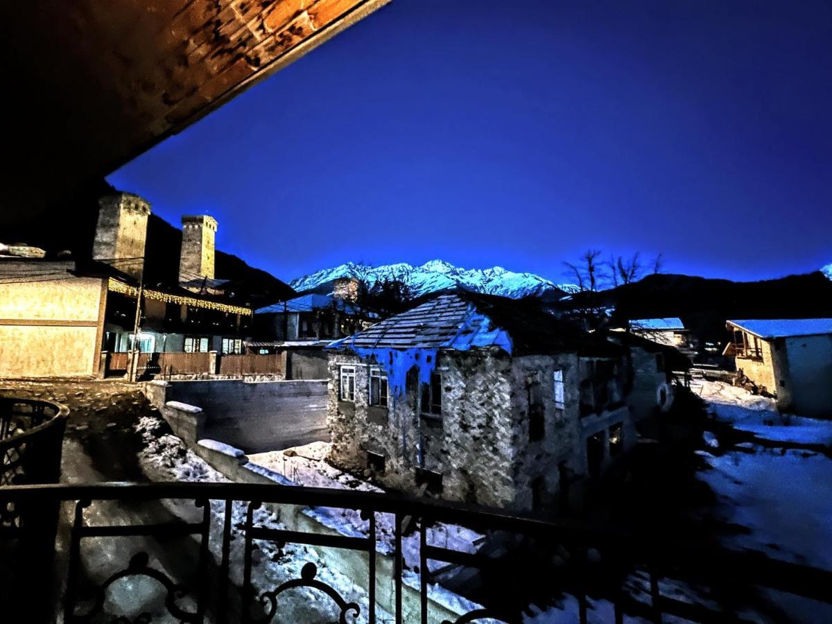 Hotel Eden Местия Экстерьер фото