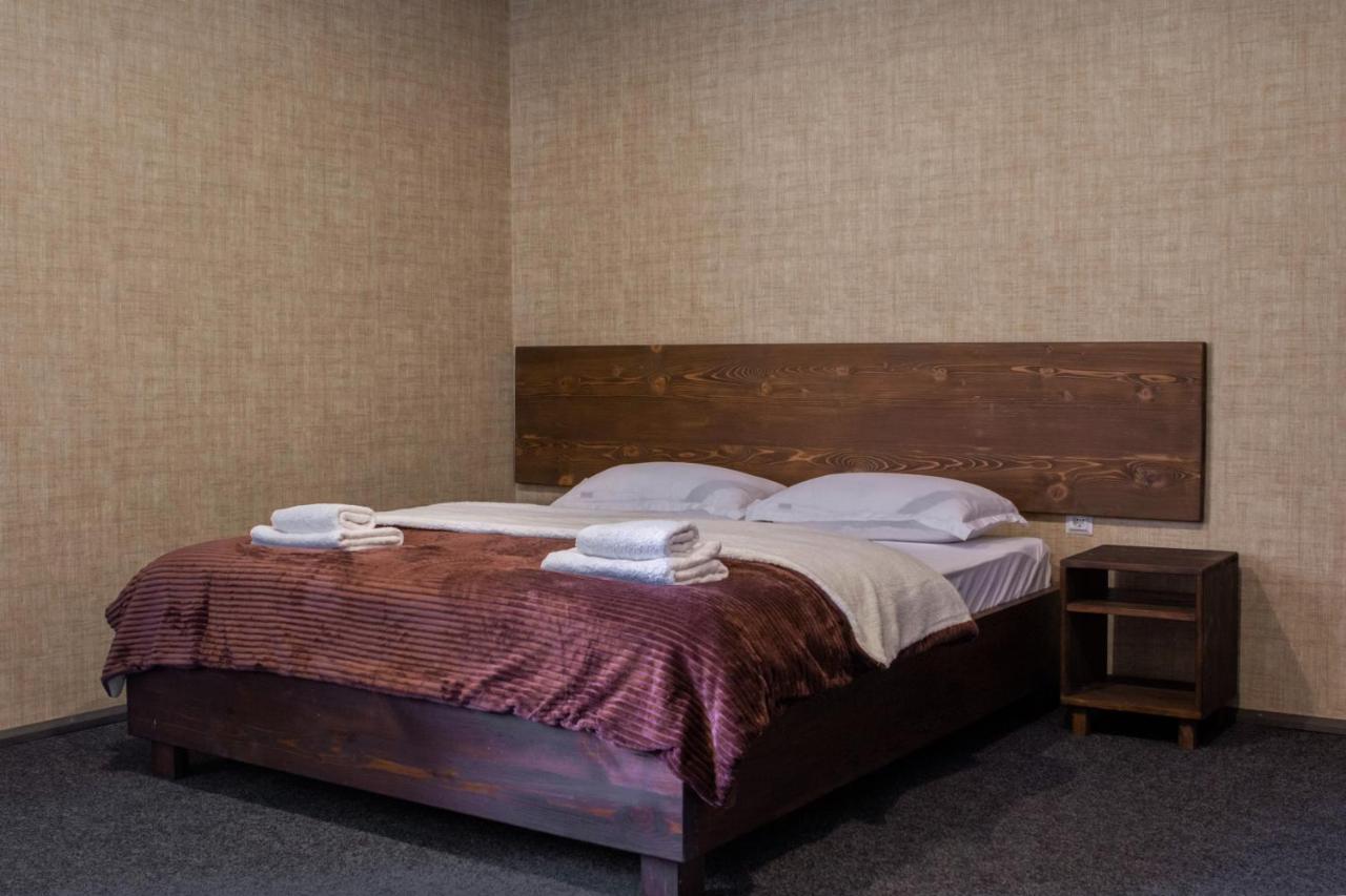 Hotel Eden Местия Экстерьер фото