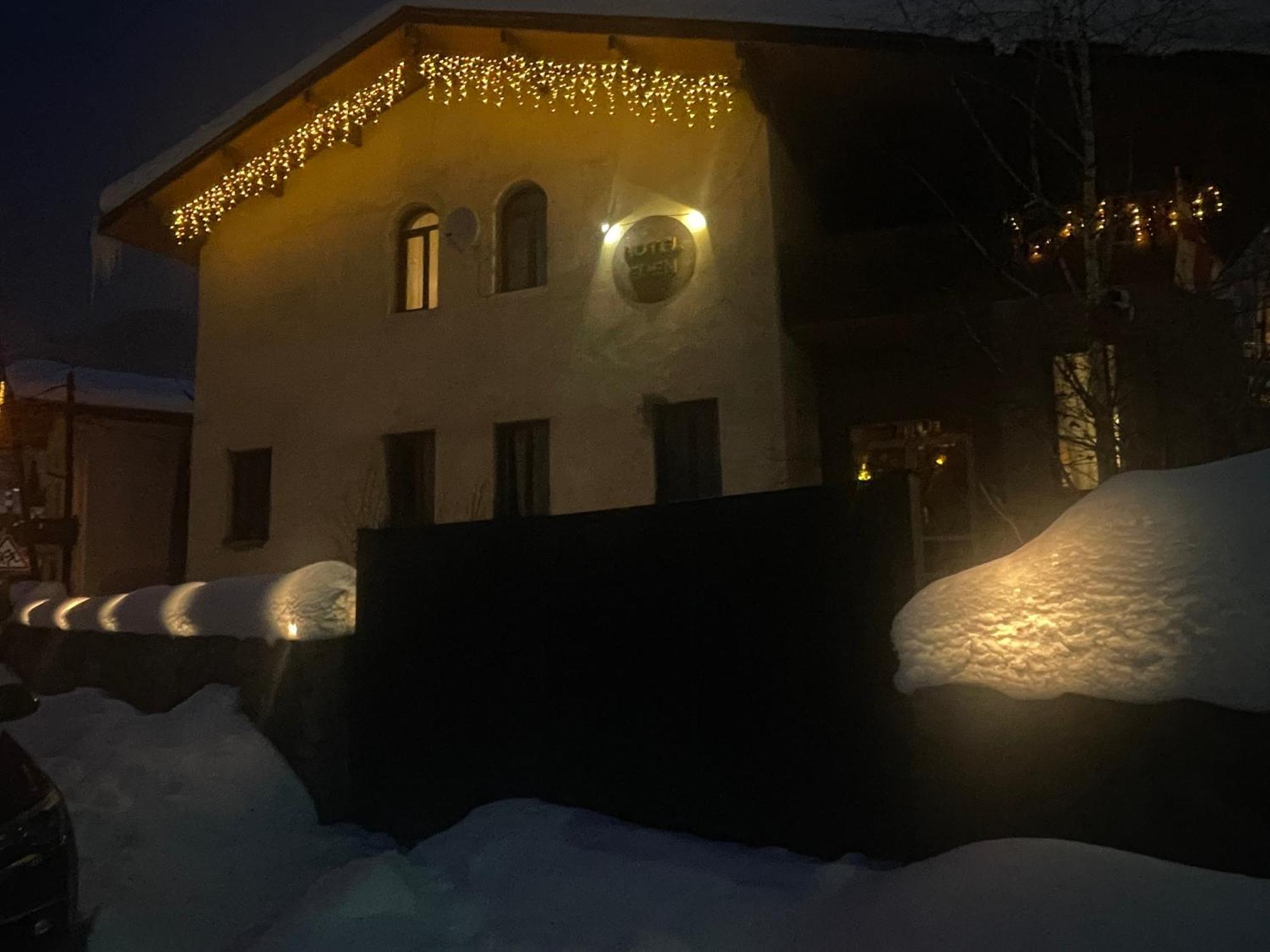 Hotel Eden Местия Экстерьер фото