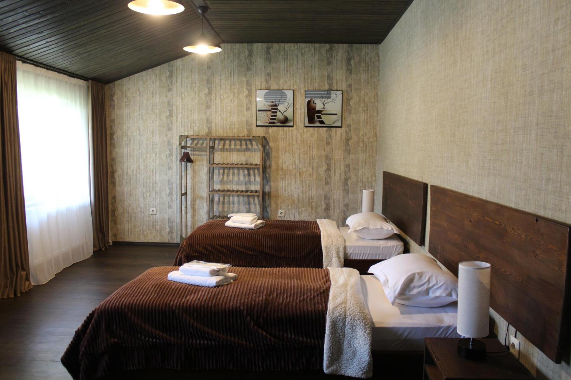 Hotel Eden Местия Экстерьер фото